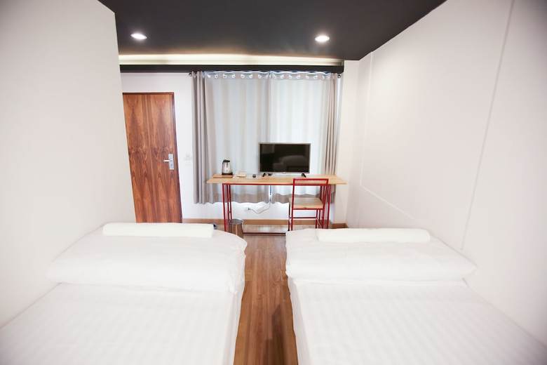 Hostal Give Me 5 Hostel