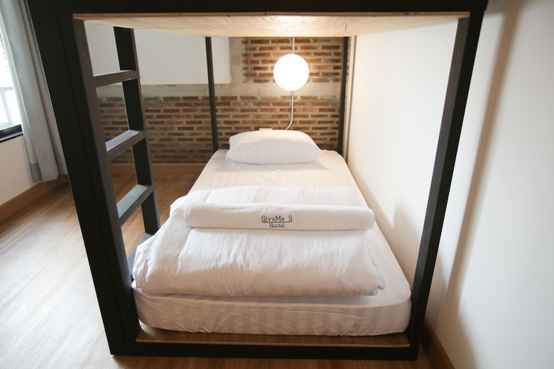 Hostal Give Me 5 Hostel