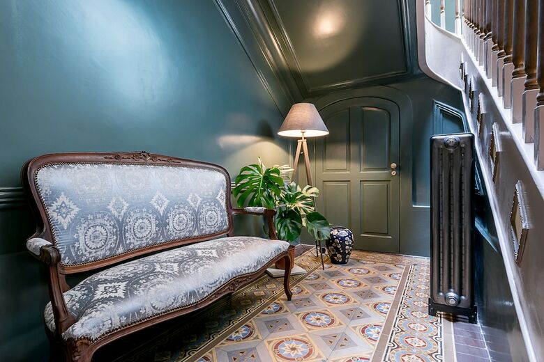 Hotel Charm Palace