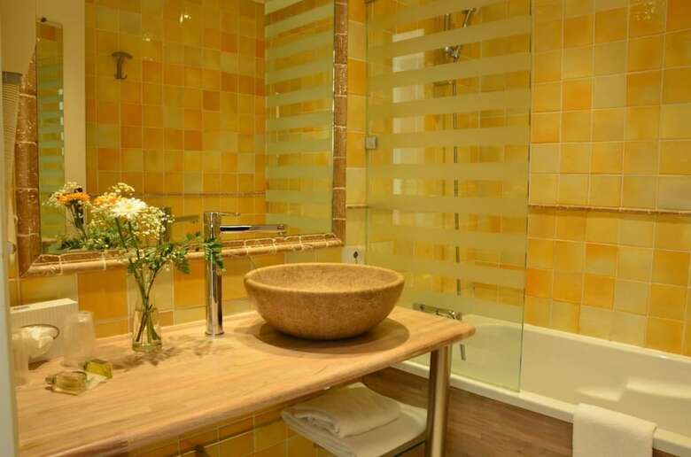 Hotel H�tel Om�ga