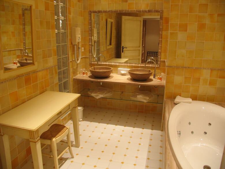 Hotel H�tel Om�ga