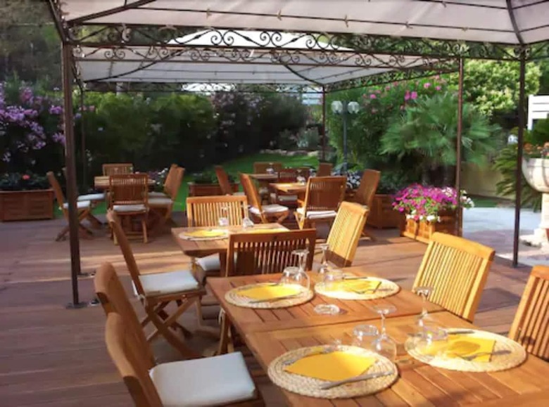 Hotel H�tel Om�ga