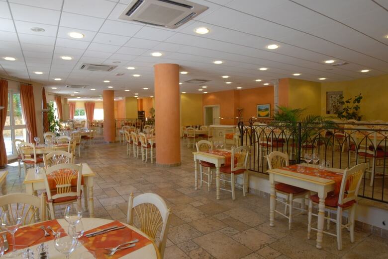 Hotel H�tel Om�ga