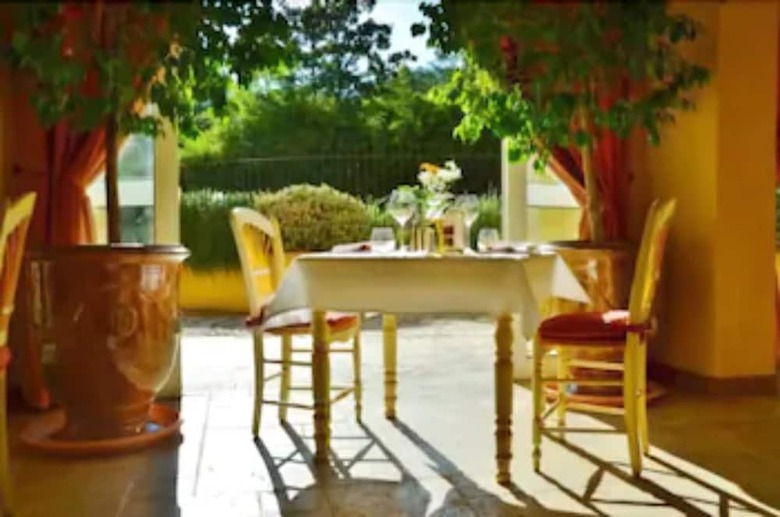 Hotel H�tel Om�ga
