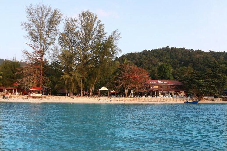 Hotel The Barat Perhentian Beach Resort