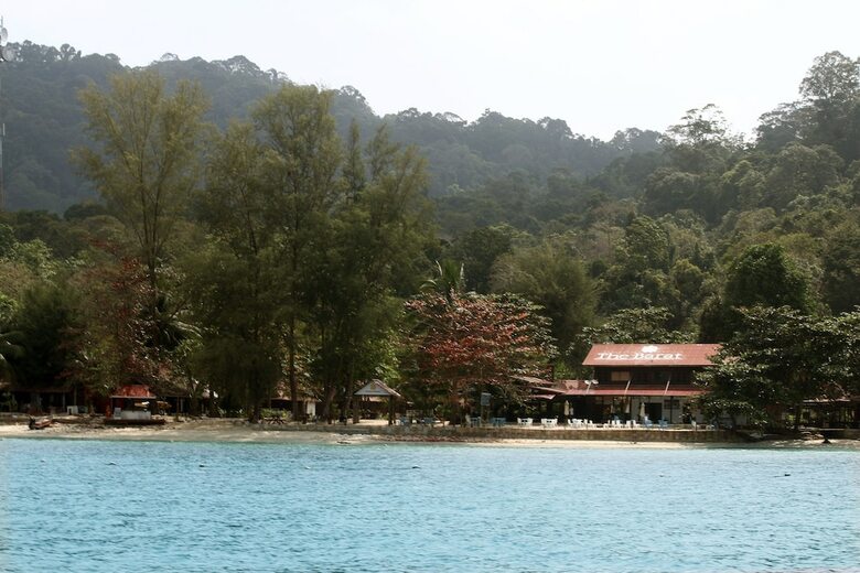 Hotel The Barat Perhentian Beach Resort
