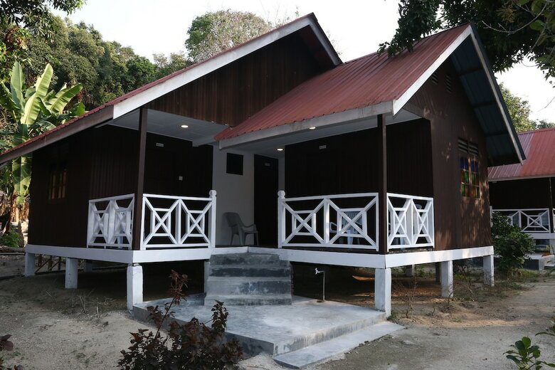 Hotel The Barat Perhentian Beach Resort