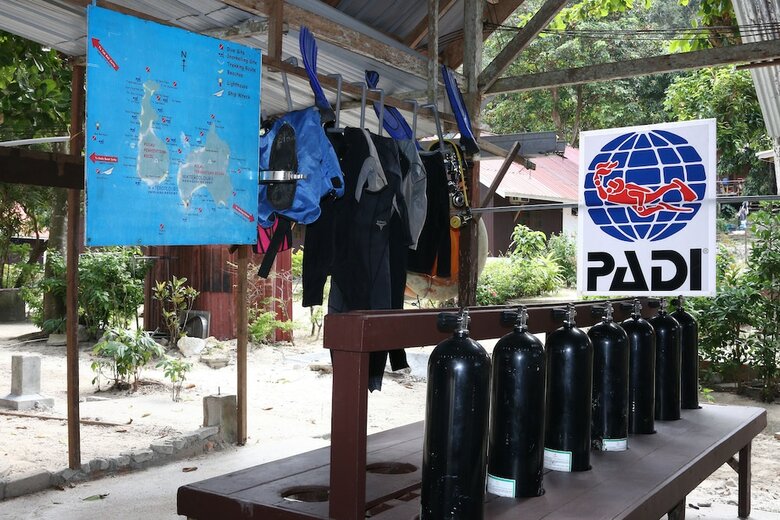Hotel The Barat Perhentian Beach Resort
