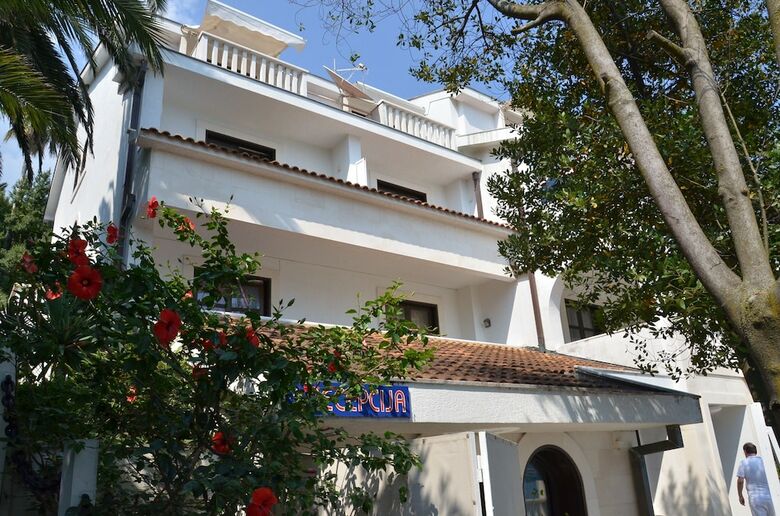 Vila Aleksandar B&B