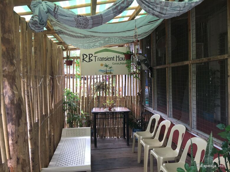 Hotel Rb Transient House