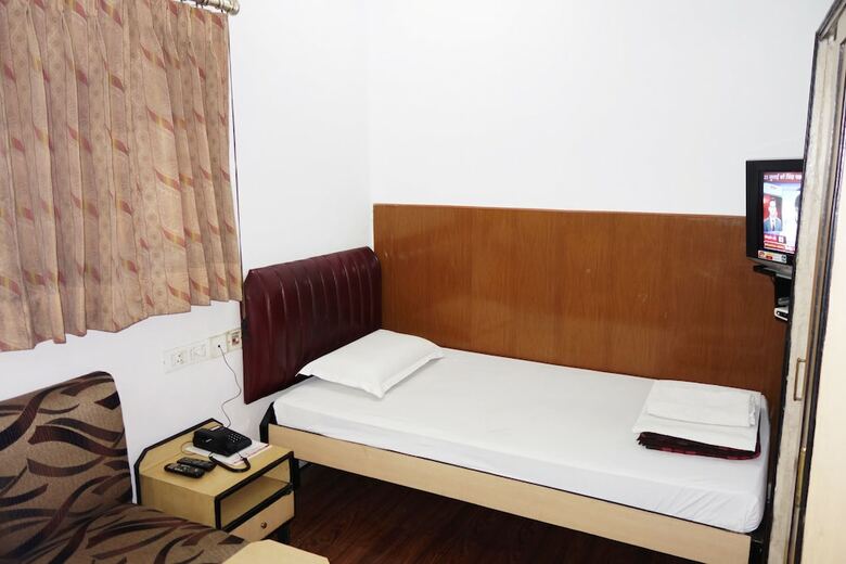Hotel Akash Ganga