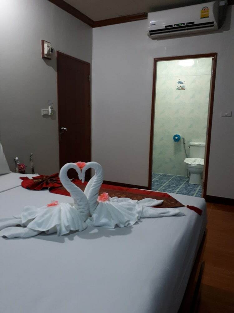 Hotel Patong Sub Inn