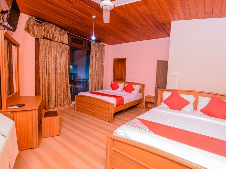 Hotel Oyo 353 Blue Heaven Guest House