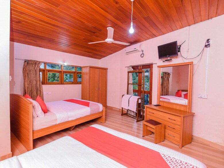 Hotel Oyo 353 Blue Heaven Guest House