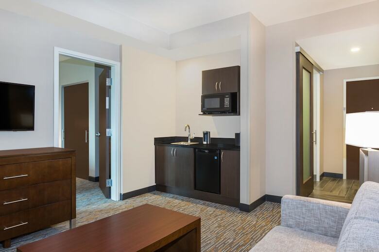 Hotel Wingate By Wyndham Miami Airport