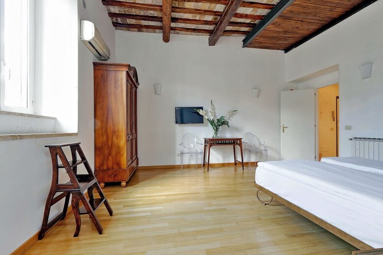 Hotel Al Corso 4