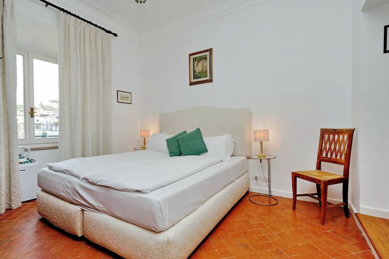 Hotel Al Corso 4