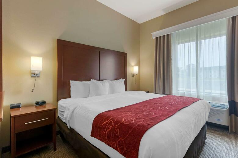Hotel Comfort Suites