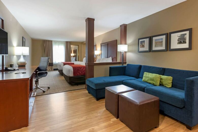 Hotel Comfort Suites