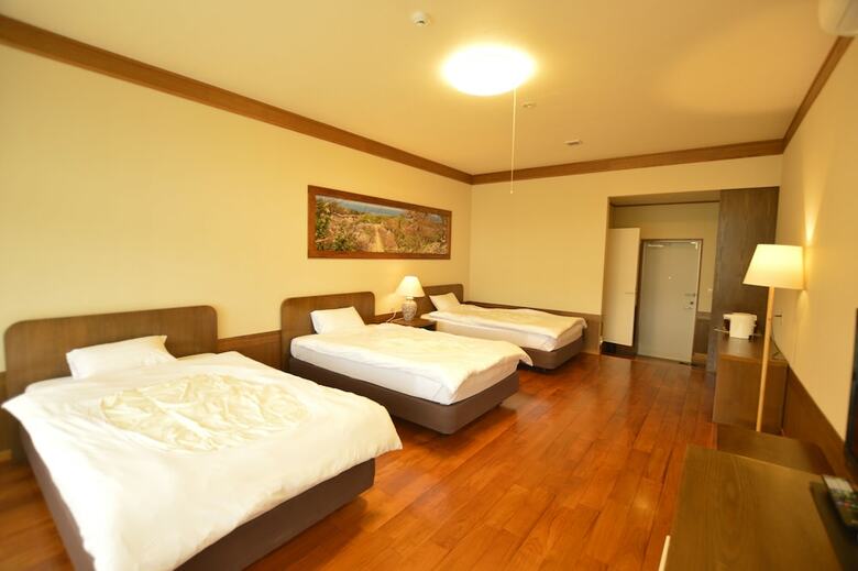 Hotel Aiai Farm