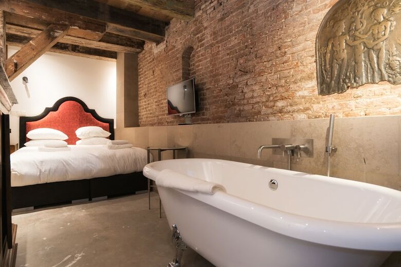 Apartamentos Harbour Suites