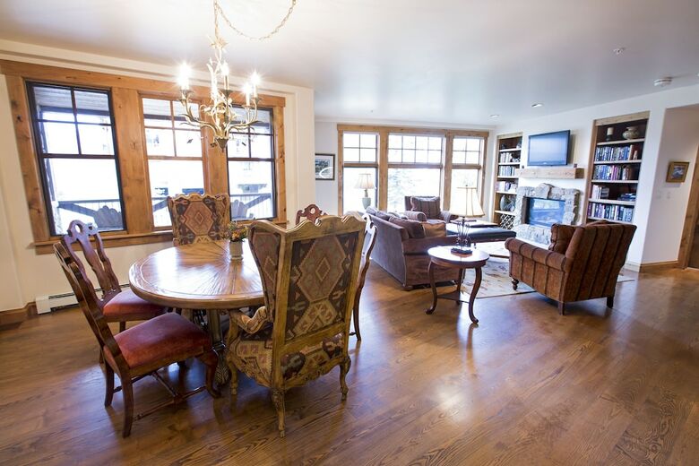 Westwall Lodge