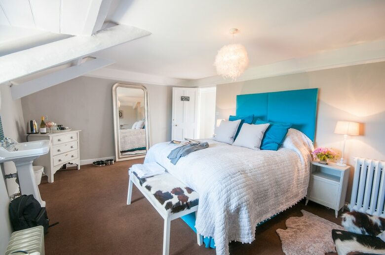 Bed & Breakfast Yarner House