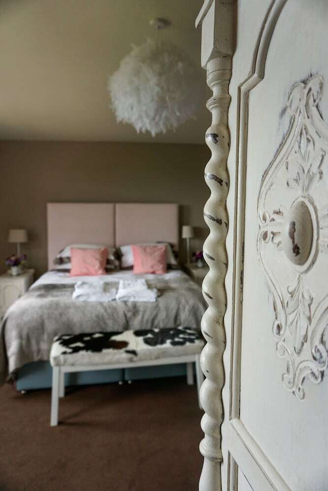Bed & Breakfast Yarner House