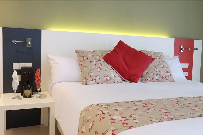 Hotel Magno Suites