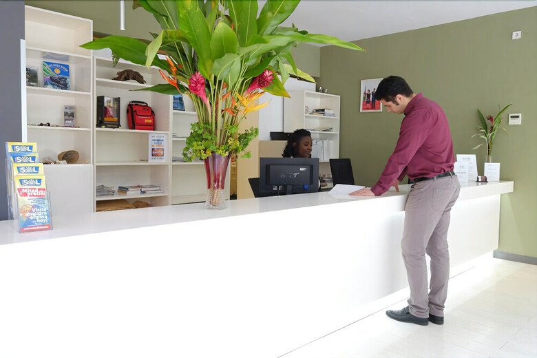 Hotel Magno Suites