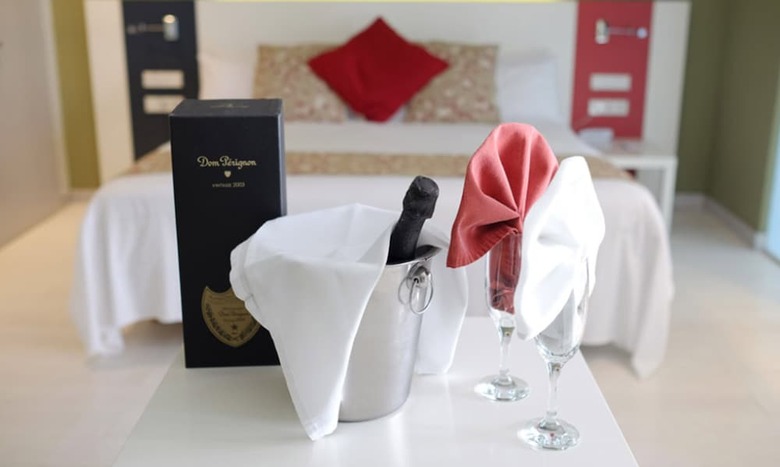 Hotel Magno Suites