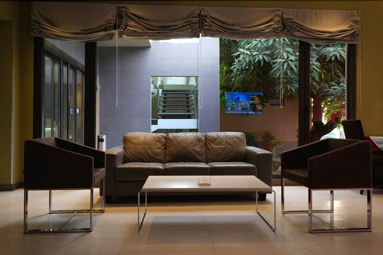 Hotel Magno Suites