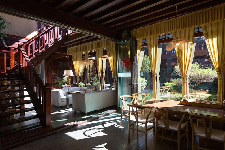 Lijiang Hotel Junpoxuan