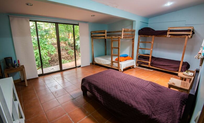Hostal La Casona Hostel