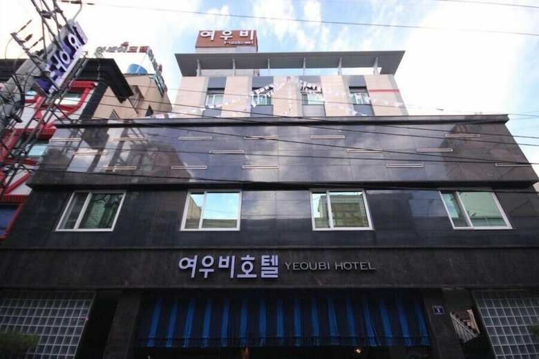 Hotel Yeow-b