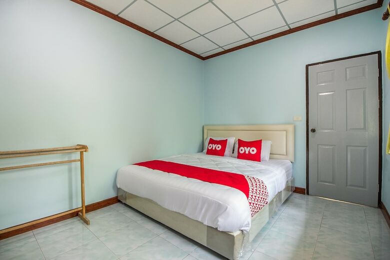 Hotel Oyo 696 Reuntonnam Amphawa