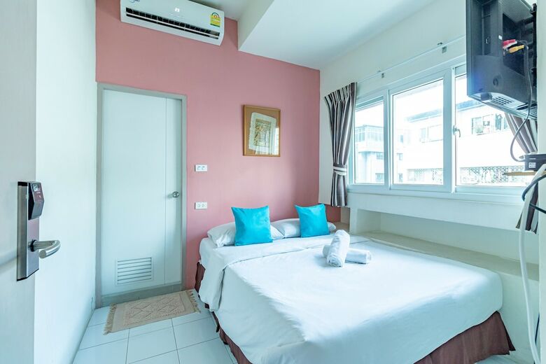 Hostal Sleep Dee Hostel