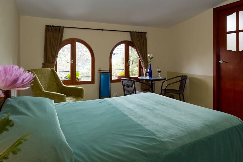 Bed & Breakfast Artplaza