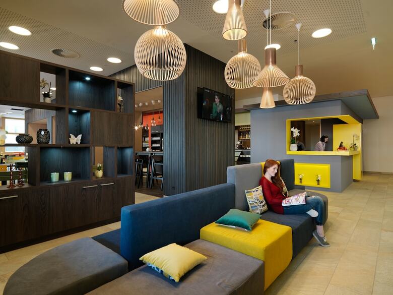 Hwest Hotel Hall