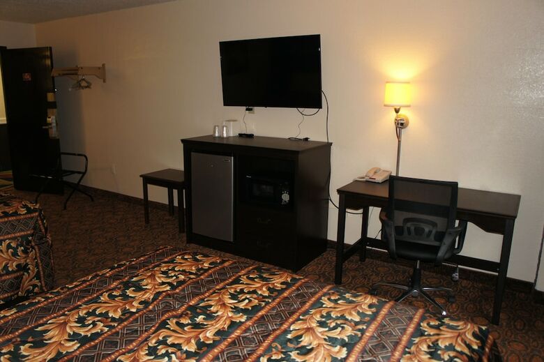 Hotel Asteria Inn & Suites - St. Cloud/waite Park
