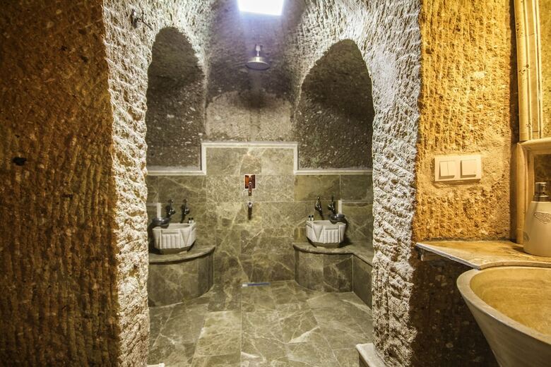 Hotel Heaven Cave House