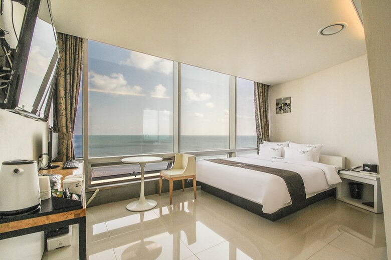 Hotel Sky Beach
