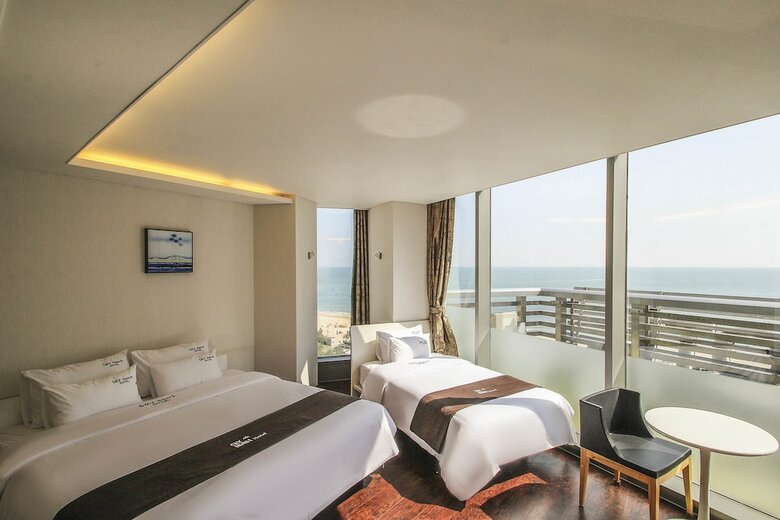 Hotel Sky Beach
