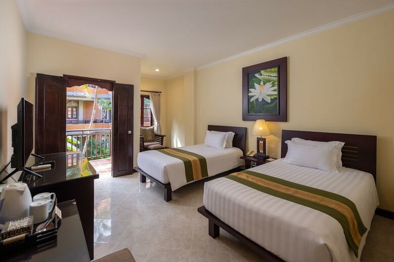 Adi Dharma Hotel