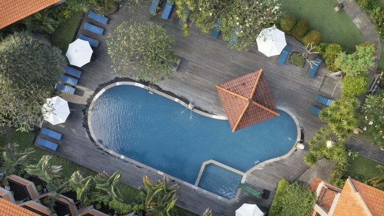 Adi Dharma Hotel