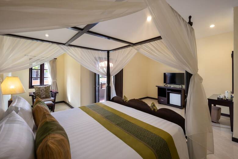 Adi Dharma Hotel