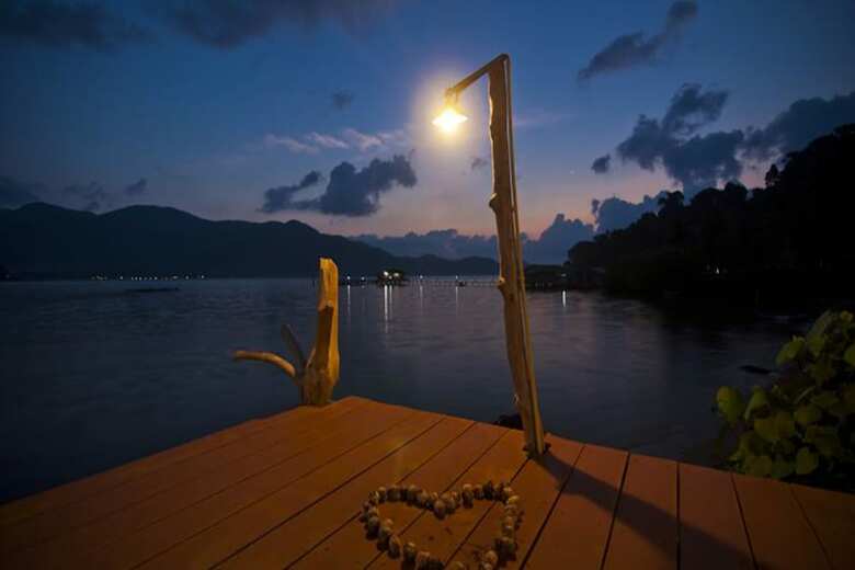 Hotel Bhuvarin Resort
