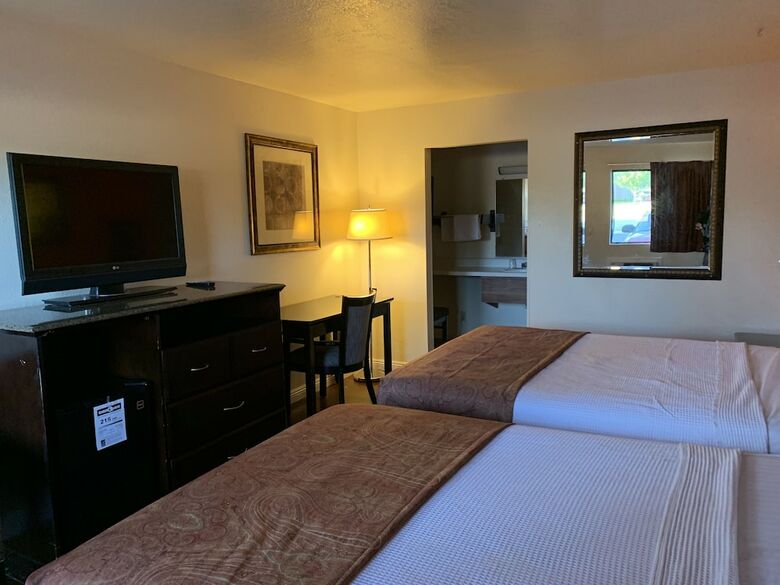 Motel Lancaster Inn