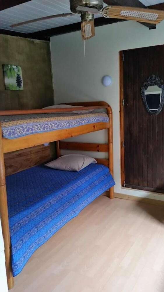 Hostal Clematisso - Hostel