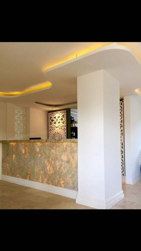 Olivias Group Hotel